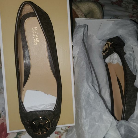 Michael kors flats - Picture 1 of 1